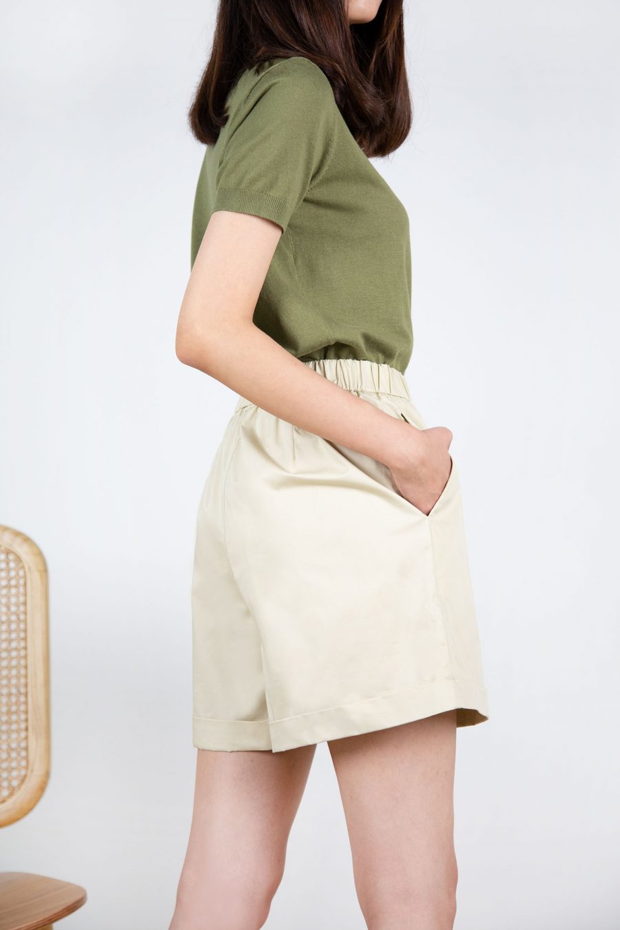 CPS000003A COTTON FLARE HEM SHORTS SAND 2